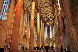 The remains of Thomas Aquinas are buried in the Church of the Jacobins in Toulouse.