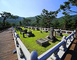 Placenta Chambers of King Sejong's Sons [ko]