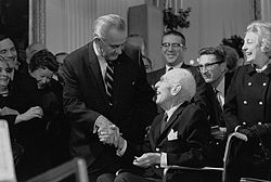 President Lyndon B. Johnson greets Sinclair