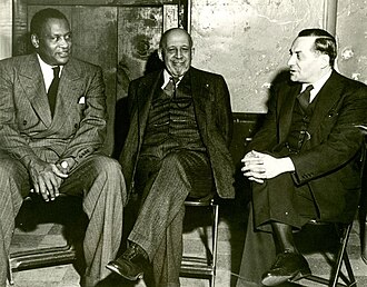 Robeson (left) with W. E. B. Du Bois (center) and Vito Marcantonio, 1951