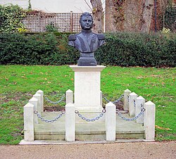 Bust of O' Higgins at Richmond, London