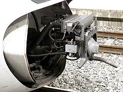 Coupler at the front of the train for combined operation.