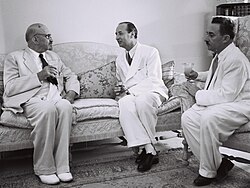 Weizmann (left) with first Turkish ambassador to Israel, Seyfullah Esin (c), and Foreign Minister Moshe Sharett, 1950