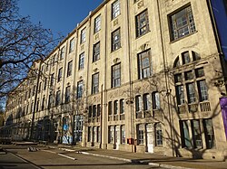 The Immigrants' Hotel, constructed in 1906, received and assisted the thousands of immigrants arriving to the city. The hotel is now a National Museum.