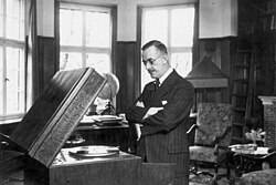 Thomas Mann with his gramophone in his Munich house (1932)