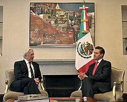 Mario Vargas Llosa with Mexican president Enrique Peña Nieto in 2014