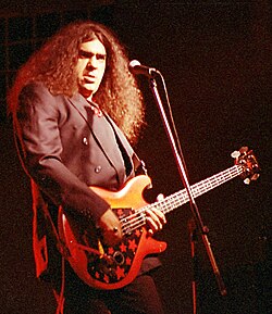 Disciplina Kičme leader Dušan Kojijć "Koja" performing in 2000