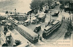 At its peak, the Paris tram system was the world's largest, with over 1,111 kilometres (690 mi) of track in 1925.