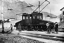 A prototype of a Ganz AC electric locomotive in Valtellina, Italy, 1901