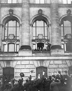View from a distance of Scheidemann at the Reichstag window