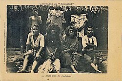 A group of Wallisian people on Wallis Island (Uvea) photographed by sailors of the French ship Kersaint between 1907 and 1919