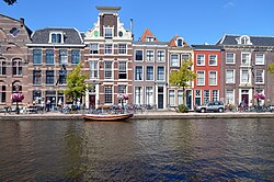 17th-century houses along the Oude Vest