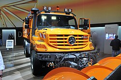 Mercedes-Benz Zetros used for snowplowing