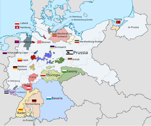 Federal states of the Weimar Republic, with Prussia in light gray. After World War I the provinces of Posen and West Prussia came largely to the 2nd Polish Republic; Posen-West Prussia and the West Prussia district were formed from the remaining parts.