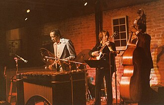 Milt Jackson playing at Parnell's jazz club in Seattle, Washington. Note his characteristic palms-inward two-mallet grip.