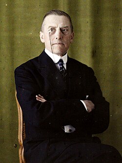 Autochrome portrait by Georges Chevalier, 1930.