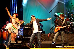 Gibonni performing live