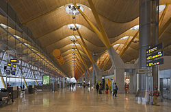 Interior of the terminal 4 (T4) of the Madrid–Barajas Airport