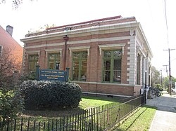 Cita Dennis Hubbell Library (formerly Algiers Point Branch)