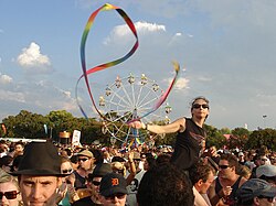 To what extent do participants in joint activities experience a sense of community?