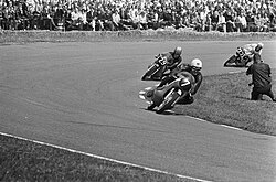 Braun (7) leads Cees van Dongen (29) and Kent Andersson (23) in the 1969 125cc Dutch TT