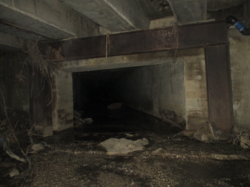 Arroyo J. Benítez transition structure within the eastern abutment of the river Monterroso culvert network