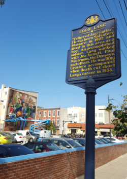 Eddie Lang Pennsylvania Historical Marker and mural by Jared Bader at 7th and Fitzwater Streets in South Philadelphia (October 19, 2016)