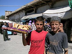 Uzbek children in Samarkand