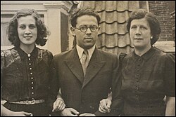 Tina Strobos, her fiancee Abraham Pais and her mother Marie Schotte in 1941