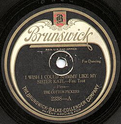 A Brunswick record label from 1922
