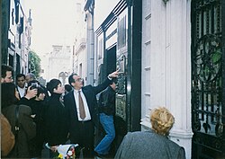 Liza Minnelli reading the plaque on Eva Perón's tomb, 1993. In the early 1980s, Minnelli was considered for the lead role in the movie version of the musical Evita.[90]