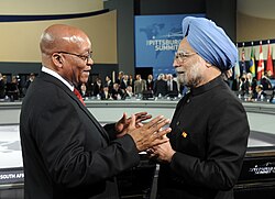 Zuma and Indian Prime Minister Manmohan Singh at the 2009 G20 summit