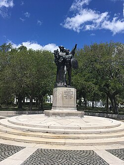 The 1932 monument in the Battery memorializing the Confederate defenders of Fort Sumter.
