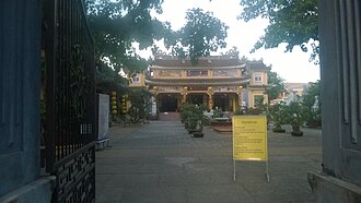 Pháp Bảo Temple.