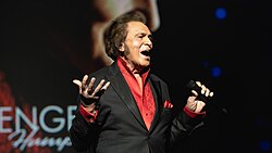 Humperdinck performing in 2022 at the London Palladium