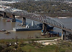 USS New Orleans passes under the bridge, March 2007