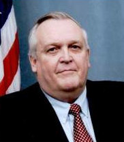 Inspector General Earl Devaney gave testimony on his investigation of the MMS gifts scandal: "I think there is a bar [against corporations offering gifts], but I think in this case a decision was made at the Department of Justice ... to approach the oil and gas people in a different way."[17]