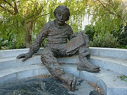 Replica of the 1979 monument in the academy garden of the Israel Academy of Sciences and Humanities.