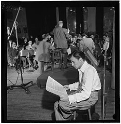 Sinatra with Axel Stordahl at the Liederkrantz Hall in New York, c. 1947