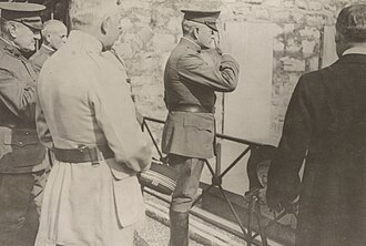 Pershing saluting the Marquis de Lafayette's grave in Paris