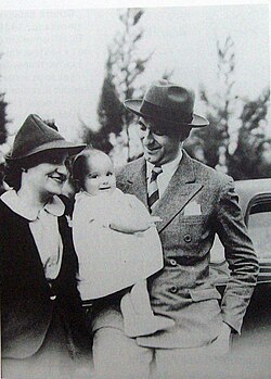 Photo of the Frondizi family in 1938.
