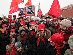 Marxist–Leninist activists from the Communist Party of the Russian Federation laying wreaths at Stalin's Moscow grave in 2009