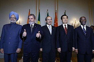 A meeting of leaders of emerging economies in Berlin, coordinated by Felipe Calderón (center). From left to right: Manmohan Singh of India, Luiz Inácio Lula da Silva of Brazil, Calderón, Hu Jintao of the People's Republic of China and Thabo Mbeki of South Africa.