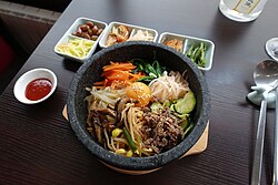 Dolsot bibimbap