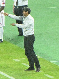 Rijkaard coaching Galatasaray in 2009