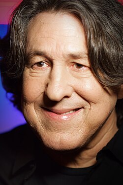 Cameron Crowe won for Almost Famous (2000)