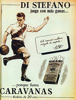 Caravanas cigarettes ad featuring Di Stéfano with River Plate