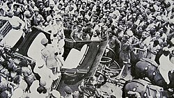 Lord Mountbatten and his wife Edwina in Karachi 14 August 1947