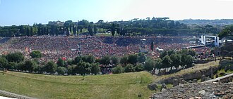 Roma fans celebrating the Scudetto in 2001 at the Circus Maximus