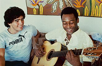 Diego Maradona and Pelé during a meeting arranged by the Argentine magazine El Gráfico, April 1979
